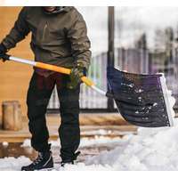 Скрепер Plantic Snow Ergonomic - инструмент для уборки снега с минимальными усилиями